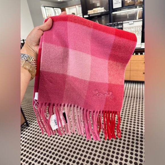 NWT Coach Outlet Check Print Extra Long Muffler in bold red - Picture 3 of 8